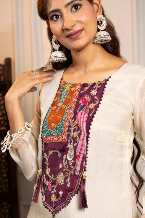 Festive Flow 3-Piece Lahariya Kurta Set